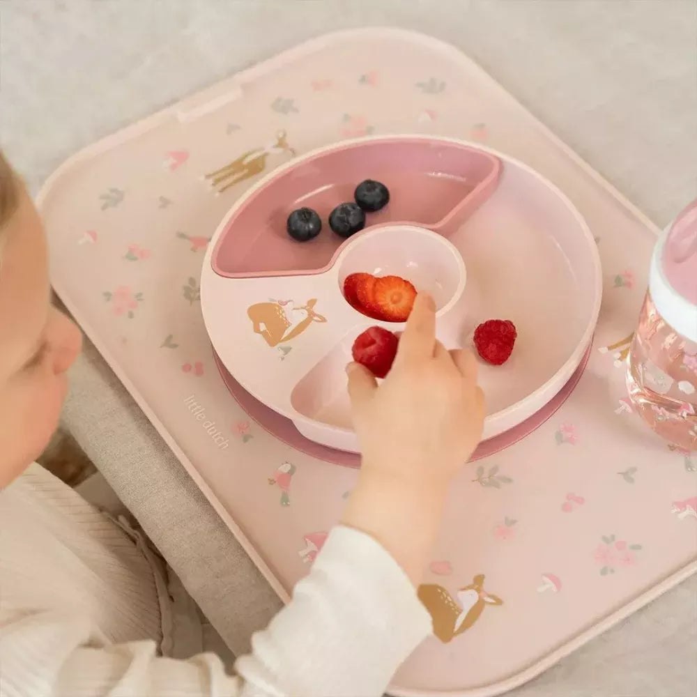 Bambina mangia con il Piatto con Scomparti Little Dutch Fairy Garden