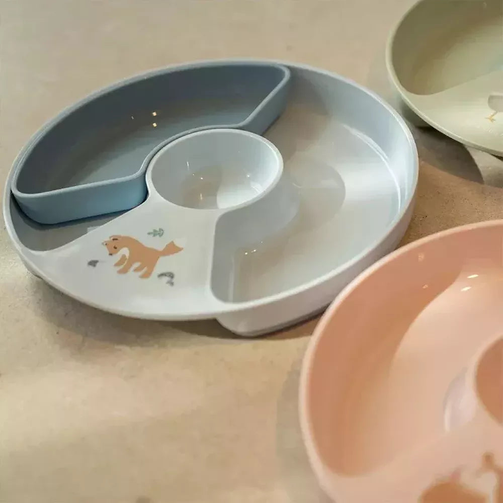 Piatto con Scomparti Little Dutch Forest Friends con altre fantasie vicino