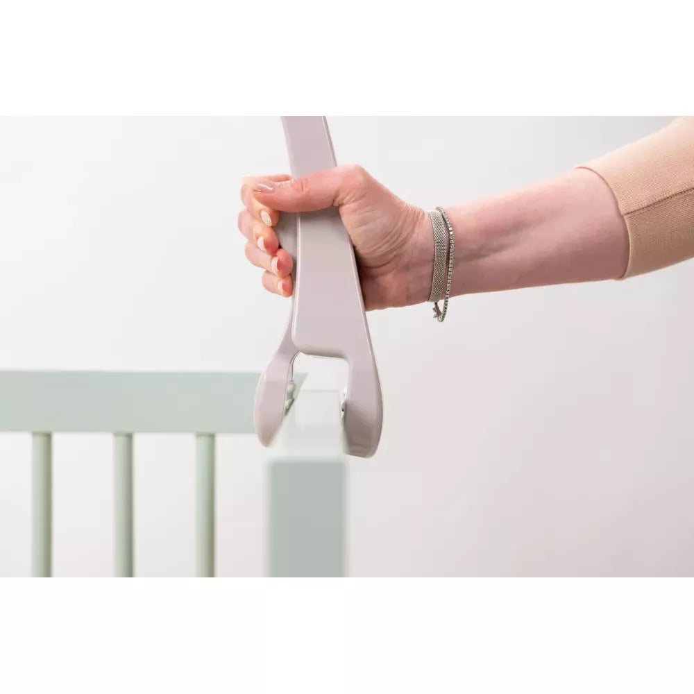 Dettaglio Aggancio Giostrina Musicale Savana Taf Toys