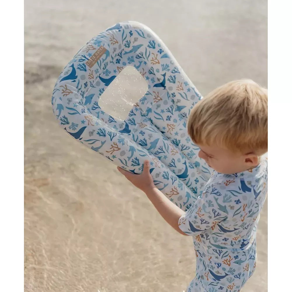 Bambino con Lettino Gonfiabile Little Dutch Blu