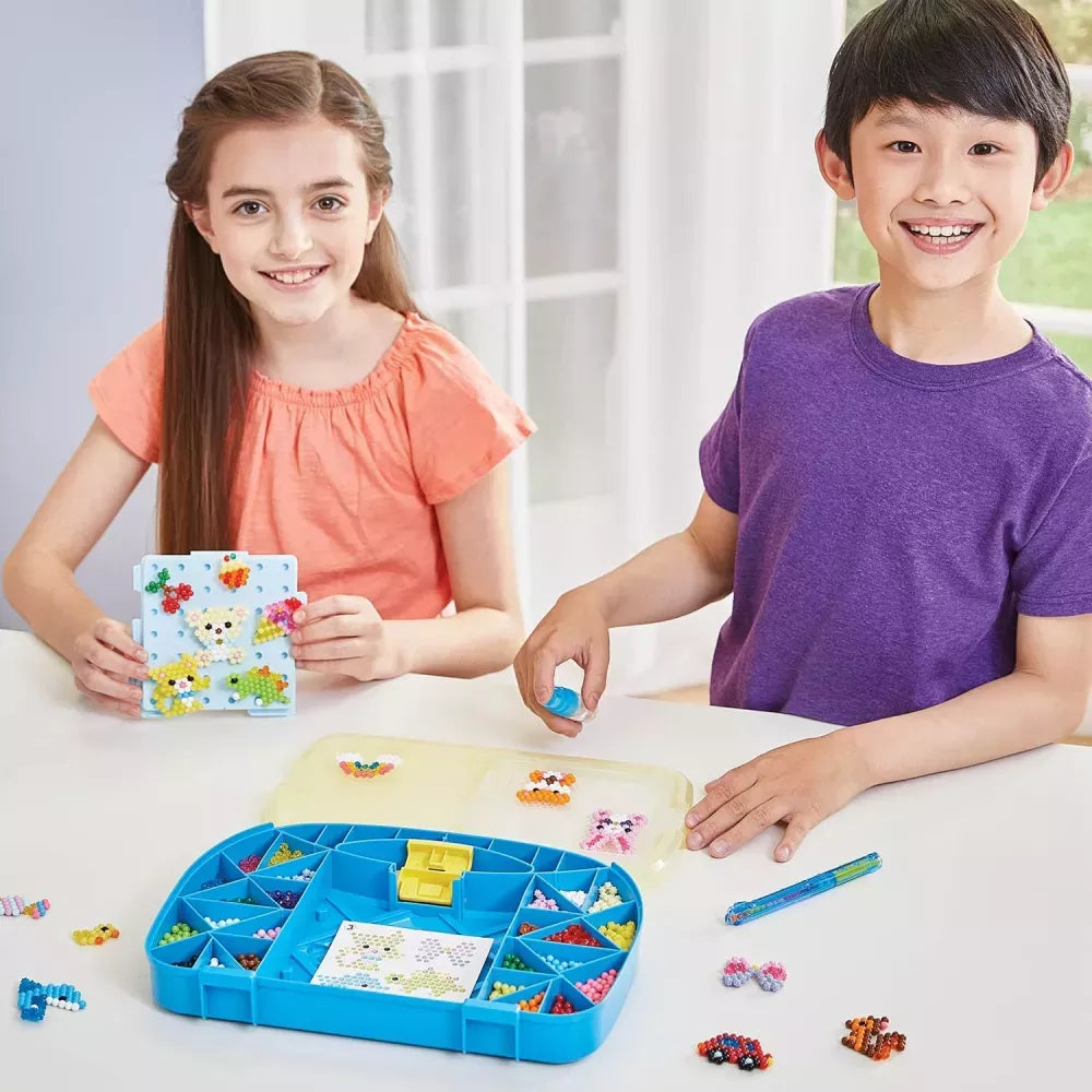Beginners Carry Case Aquabeads bambini che giocano