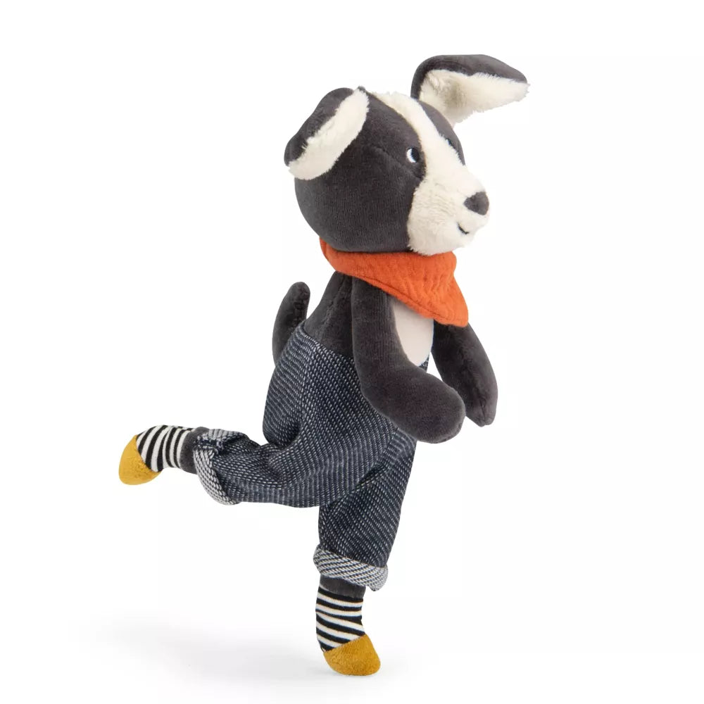 Peluche Cane Puce Moulin Roty in posa