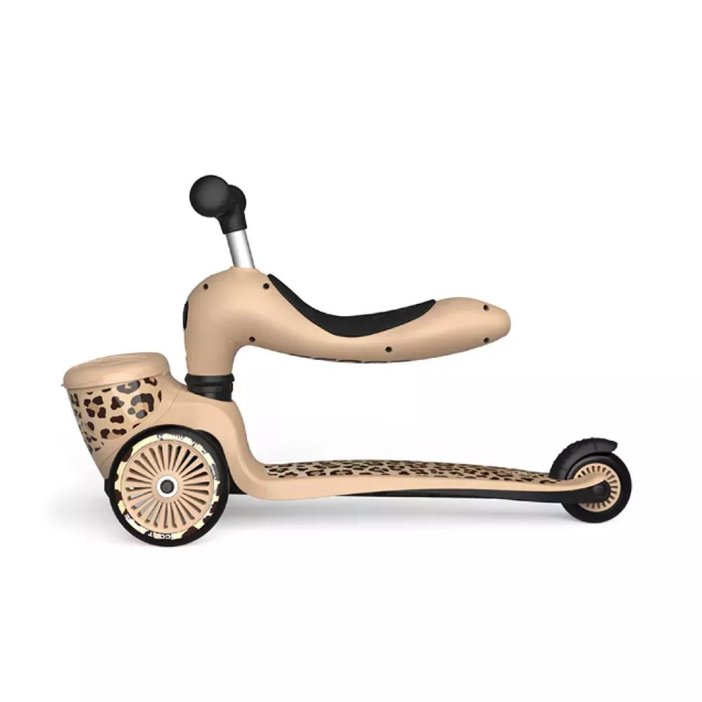 Monopattino Highwaykick 1 Lifestyle Scoot and Ride Leopard di lato