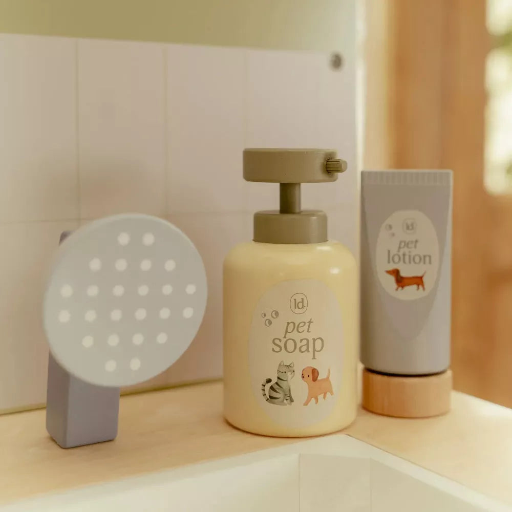 Dettaglio lavello del Banco da Veterinario in Legno Little Dutch