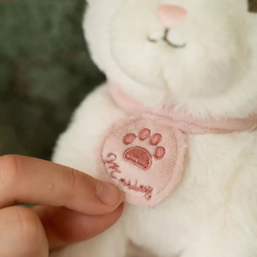 Dettaglio collare del Peluche Gatto con Trasportino Little Dutch