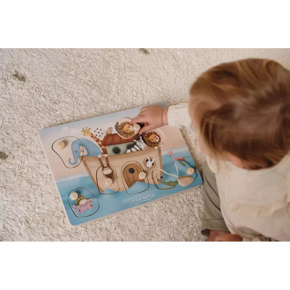 Puzzle Sonoro Arca di Noè Little Dutch bambino che solleva pezzo