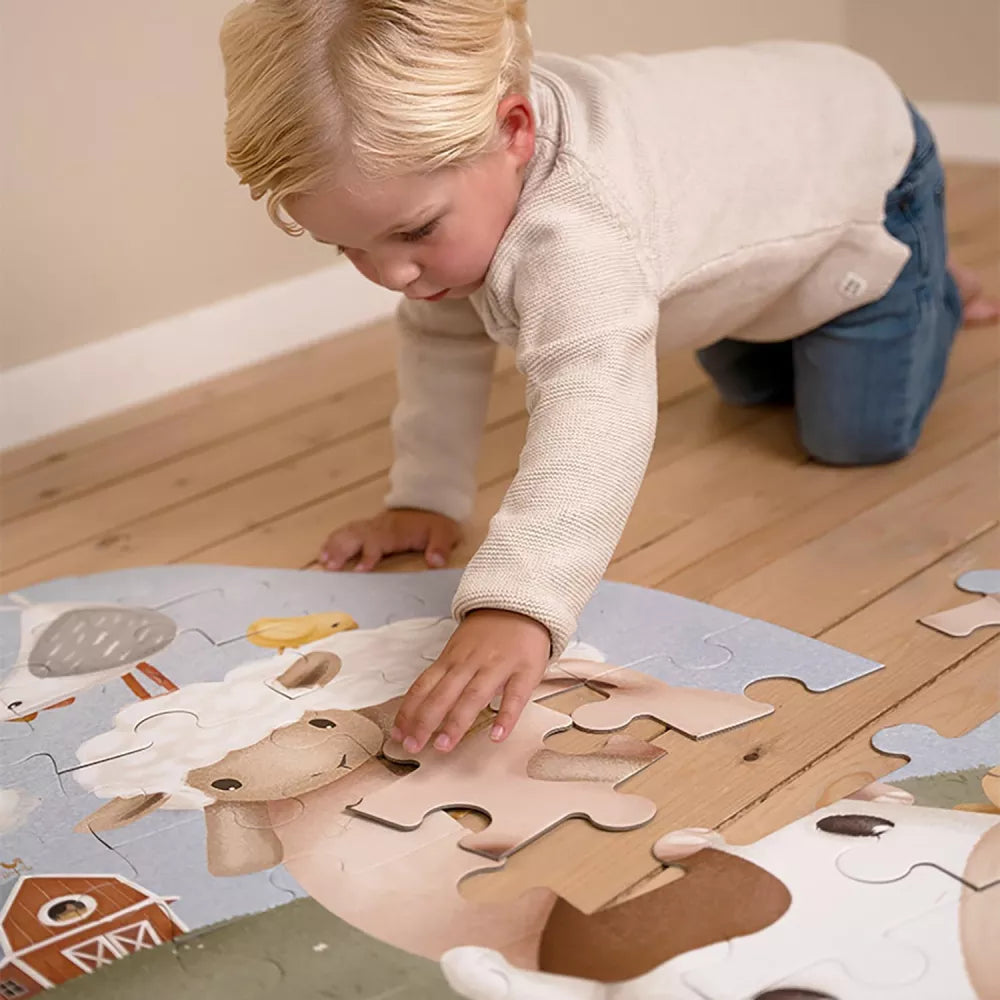 Puzzle XL Little Dutch Little Farm bambino che monta il puzzle