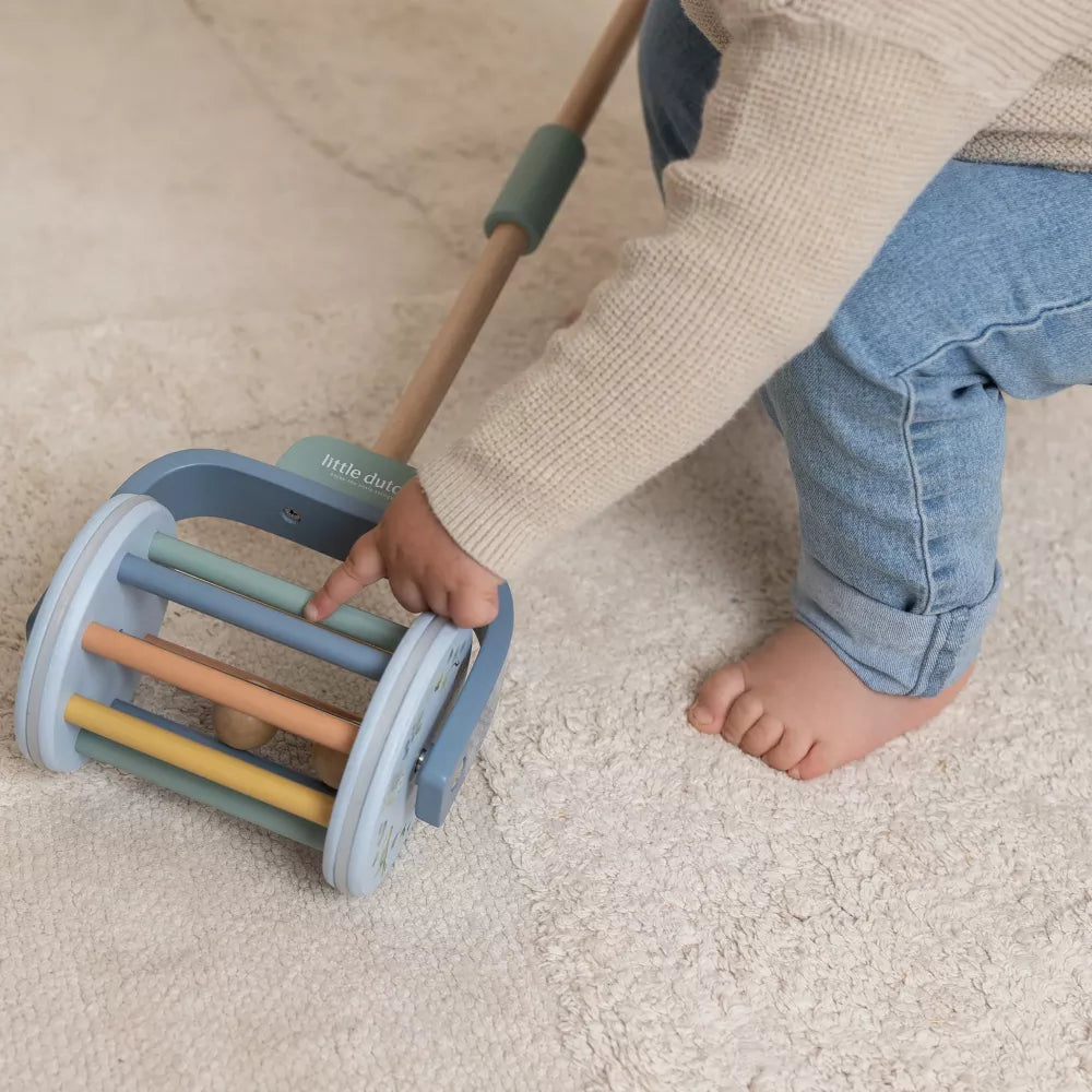 Dettaglio dello Spingi Spingi Little Dutch Forest Friends