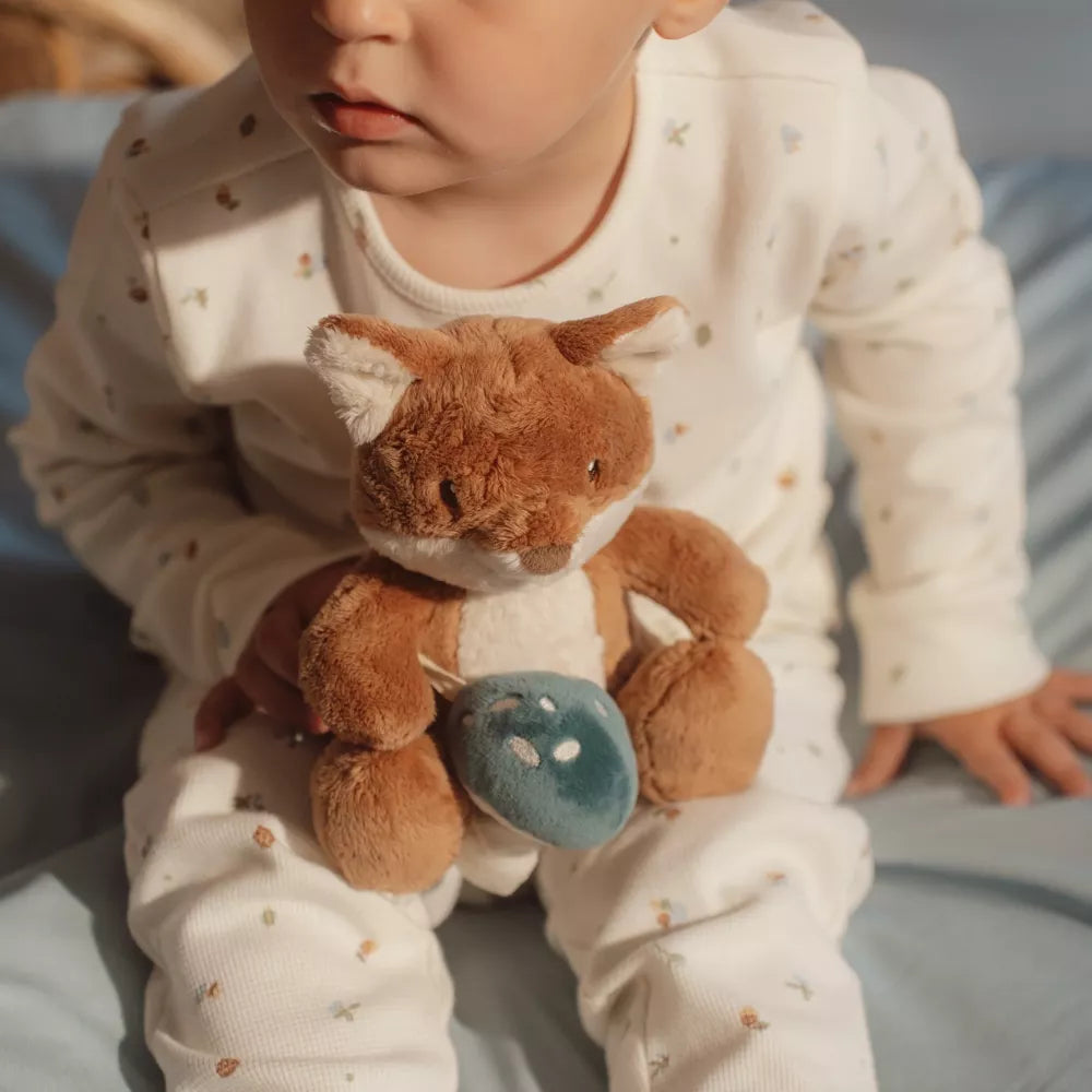 Bambino con il Peluche Volpe Little Dutch 20 cm