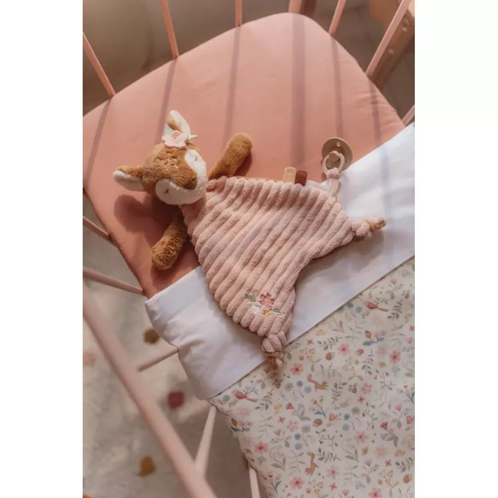 Doudou Cerbiatto Little Dutch nella culla