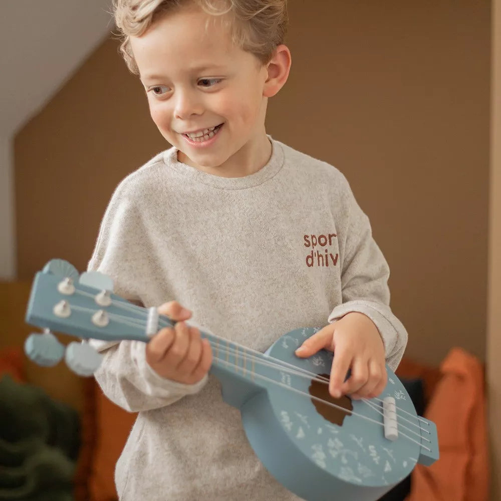 Bambino suona il Banjo in Legno per Bambini Label Label blu