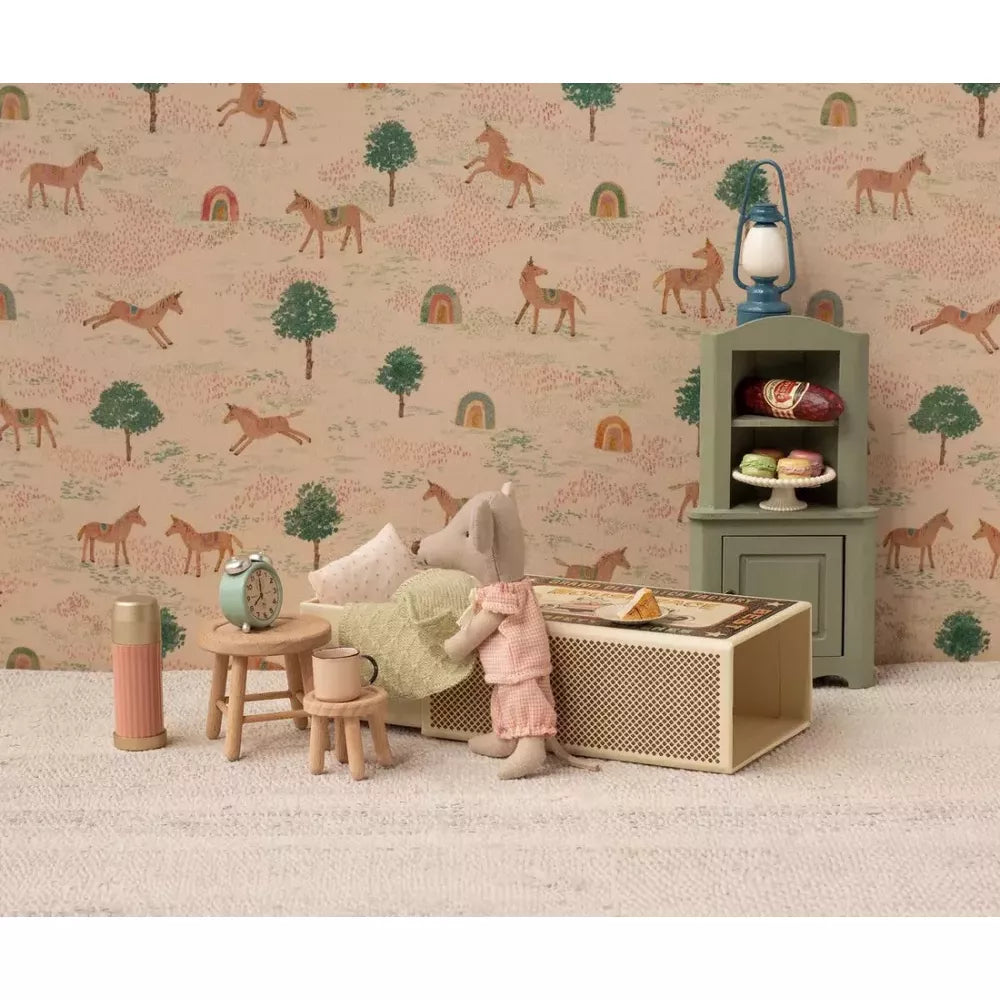 Diorama con Credenza ad Angolo Verde Chiaro Topo Maileg