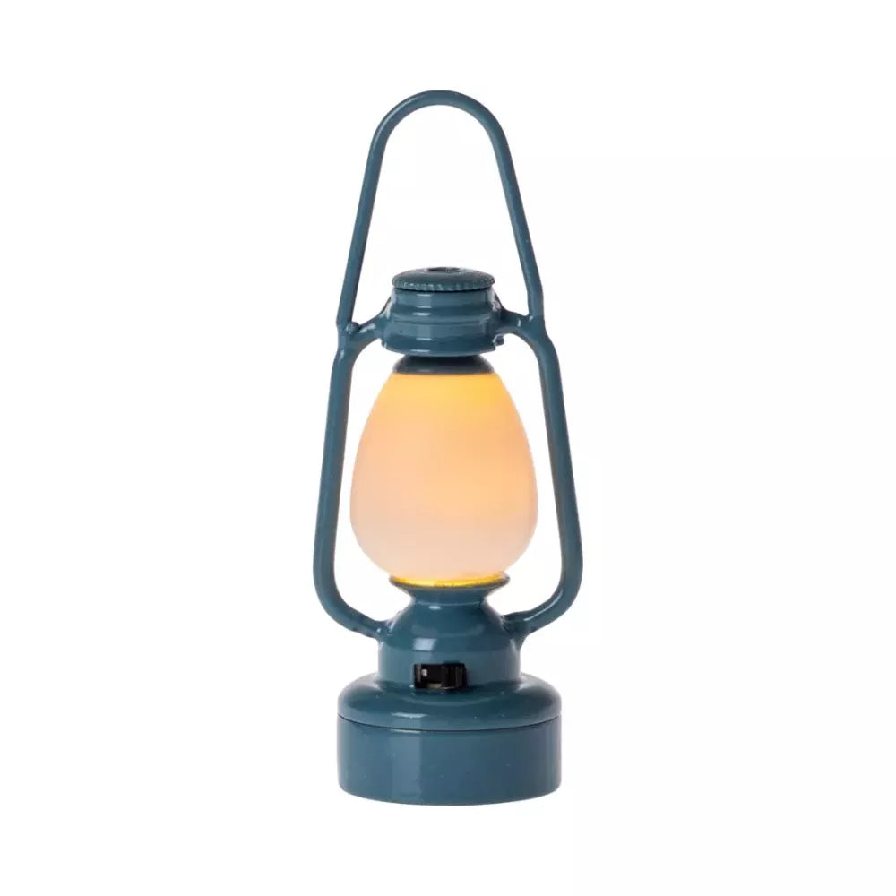Lanterna Vintage Blu Topo Maileg accesa