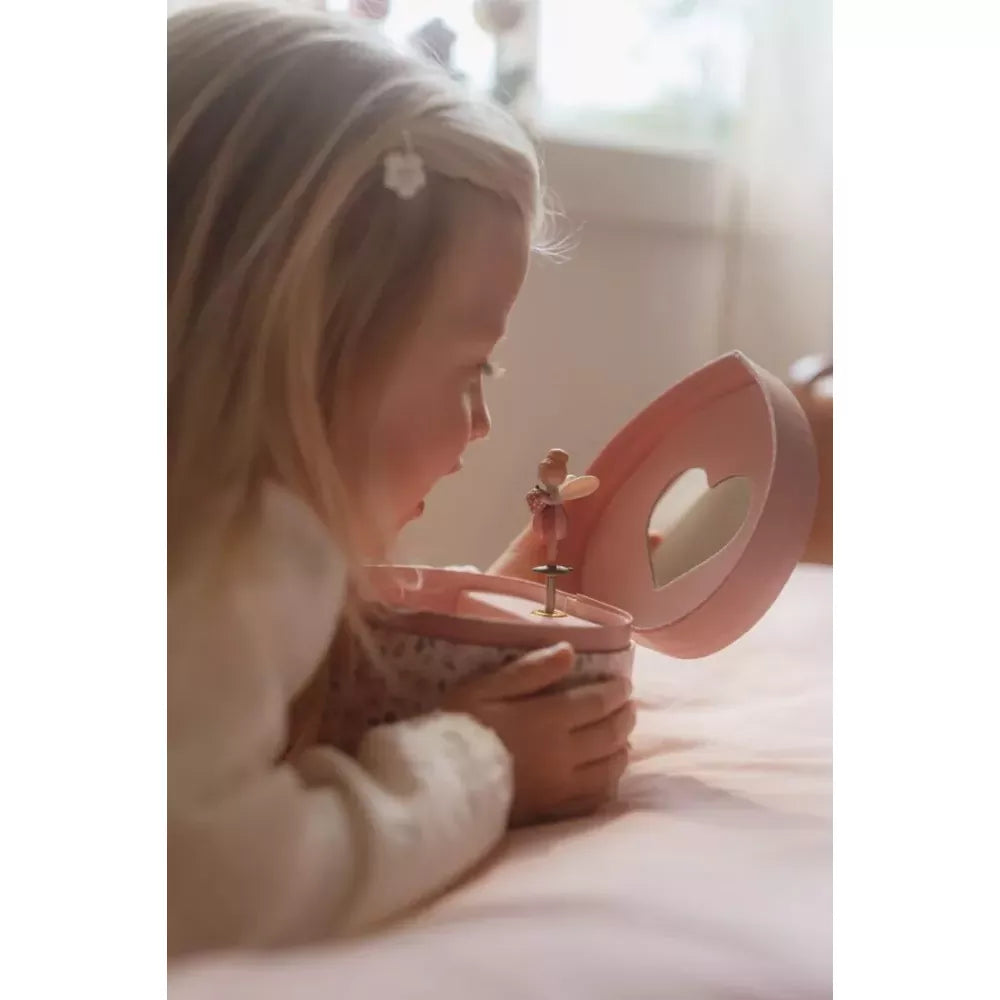 Bambina con il Portagioie Musicale Little Dutch Fairy Garden