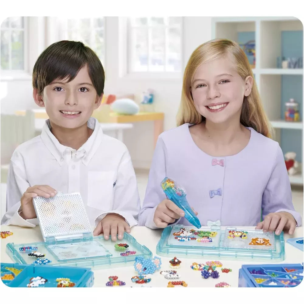 Ricarica Perline Gioiello Aquabeads bambini che giocano