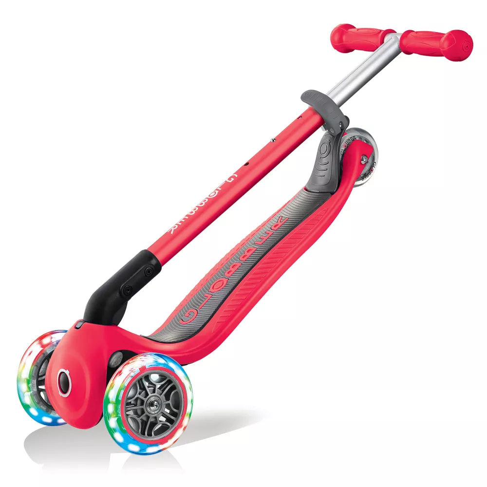 Monopattino Primo Foldable Lights Globber Rosso chiuso