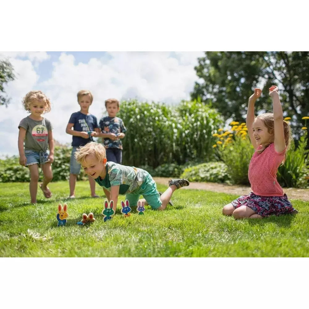 Bambini che giocano con Lancio dei Cuscini con Coniglietti BS Toys