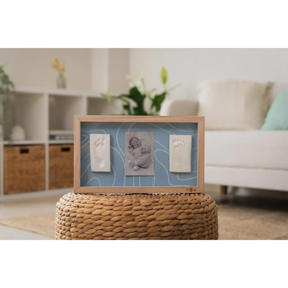 Cornice Due Impronte Petit Artichaut Blue Abstract esposta