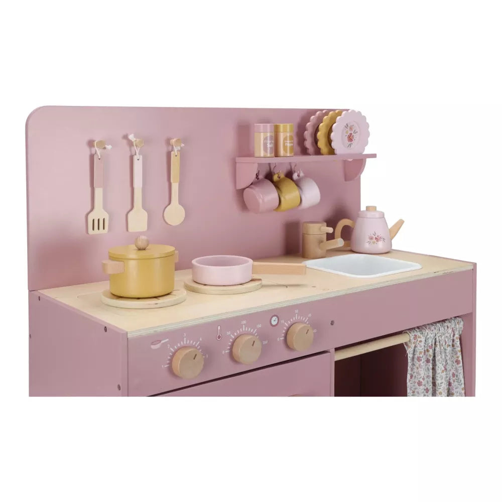 Dettaglio della Cucina in Legno Rosa Little Dutch