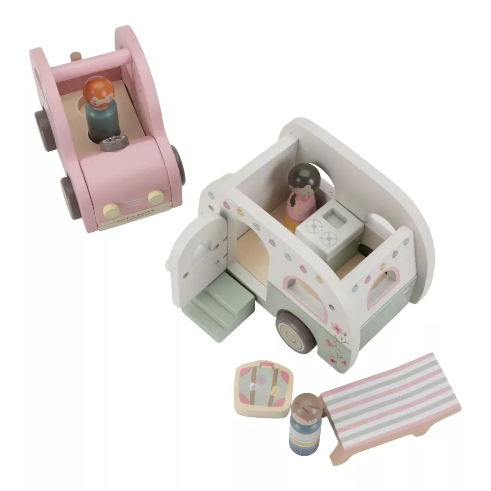 Automobile con Caravan in Legno Little Dutch dall'alto